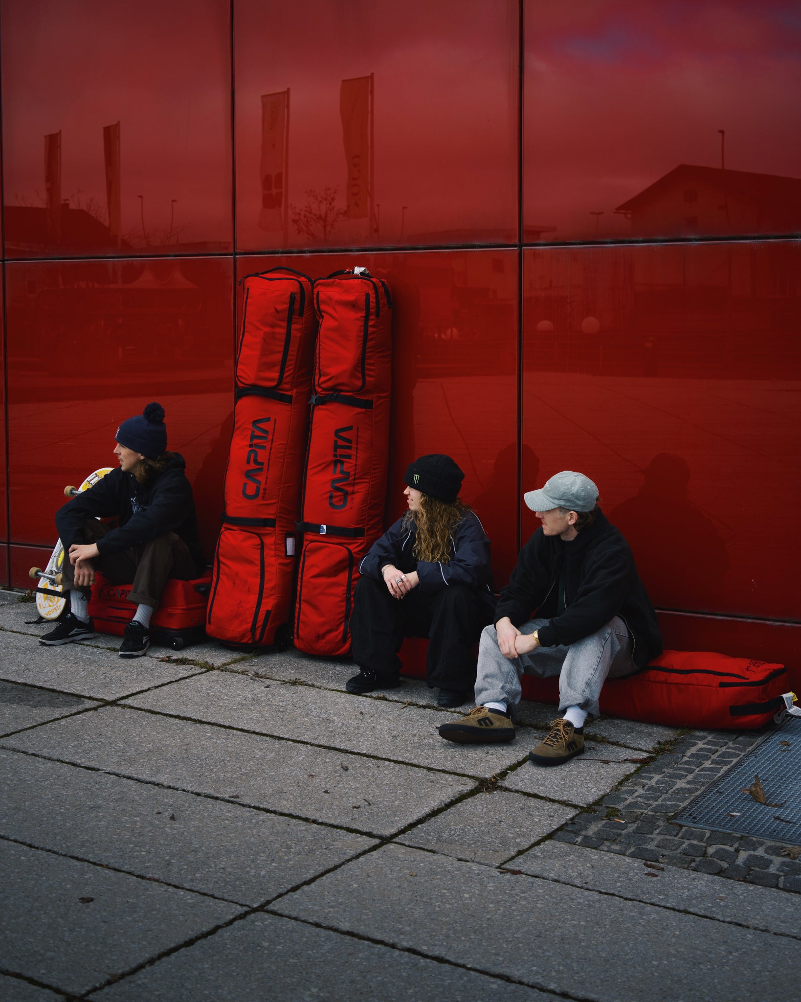 CAPiTA Explorer Wheeled Snowboard Bag CAPITA Snowboards | EU